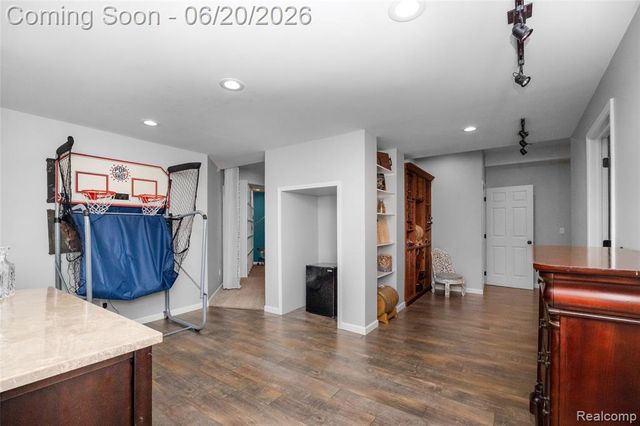 5287 Ridge Trail, Clarkston, MI 48348