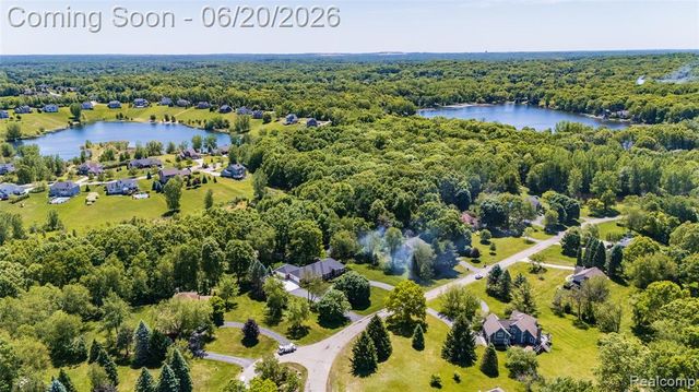 5287 Ridge Trail, Clarkston, MI 48348