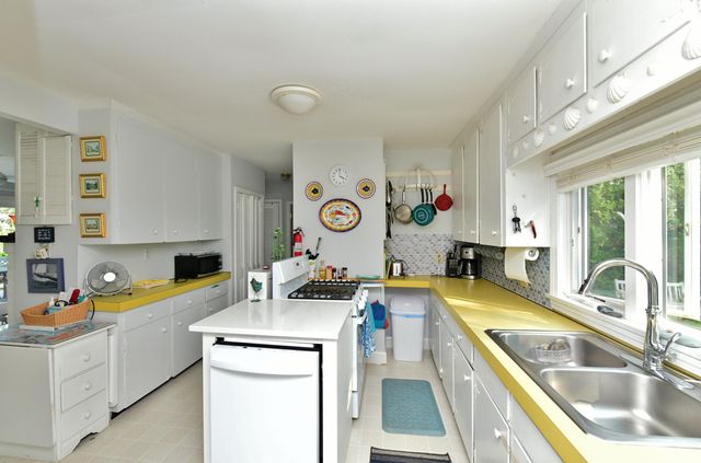 208 Standish Road WINTER, Sagamore Beach, MA 02562