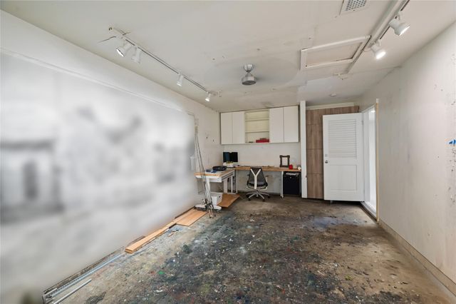 4518 Viking Drive, Houston, TX 77092