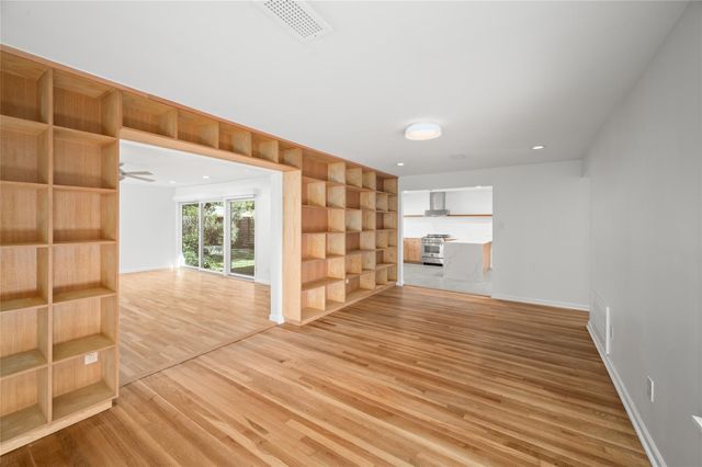 4518 Viking Drive, Houston, TX 77092