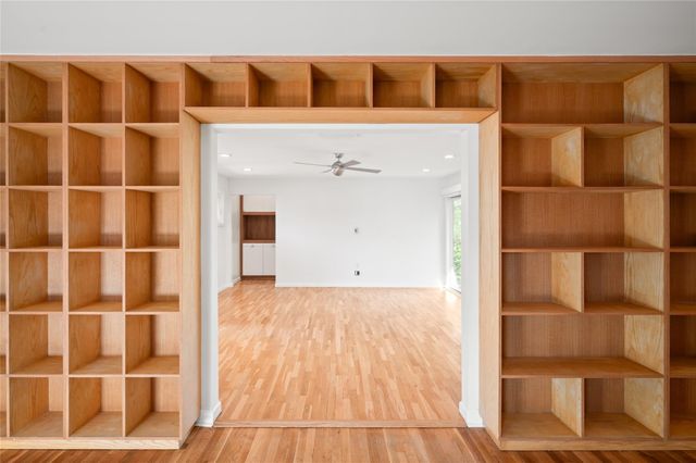 4518 Viking Drive, Houston, TX 77092