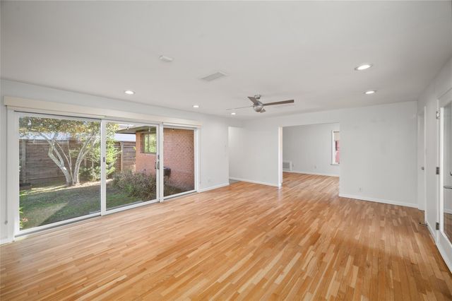 4518 Viking Drive, Houston, TX 77092