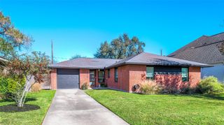 4518 Viking Drive, Houston, TX 77092