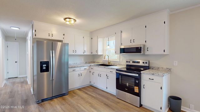 248 Fire Tower Road, Richlands, NC 28574