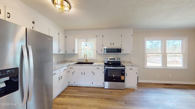 248 Fire Tower Road, Richlands, NC 28574