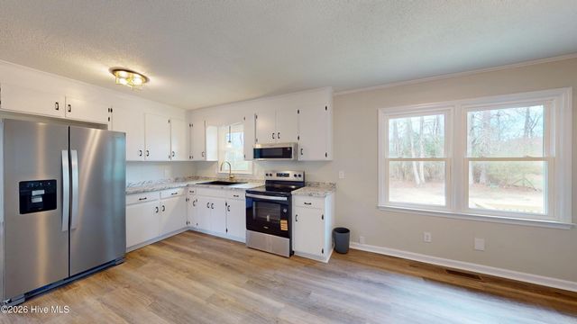 248 Fire Tower Road, Richlands, NC 28574