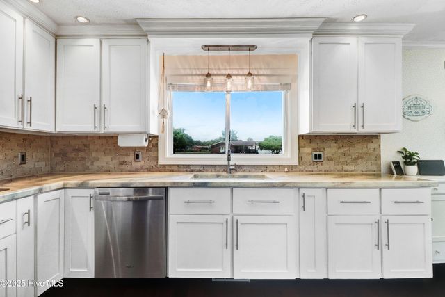 202 Waters Circle, Goldsboro, NC 27534