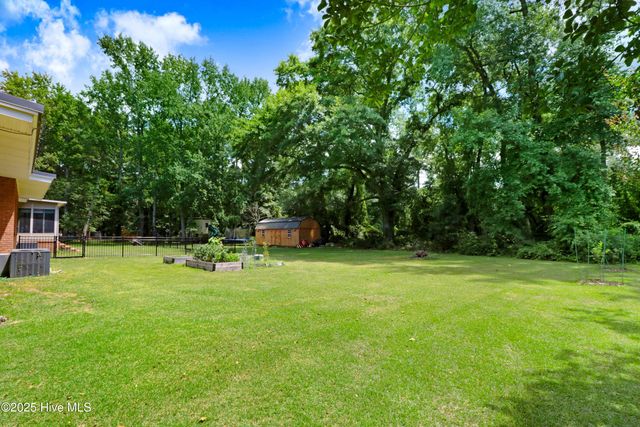 202 Waters Circle, Goldsboro, NC 27534