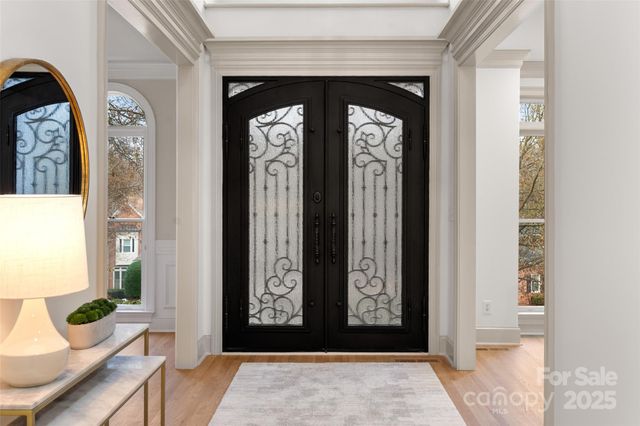 7829 Seton House Lane, Charlotte, NC 28277