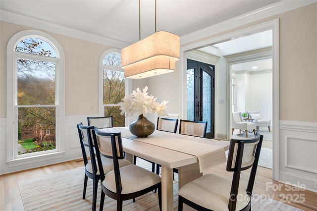 7829 Seton House Lane, Charlotte, NC 28277