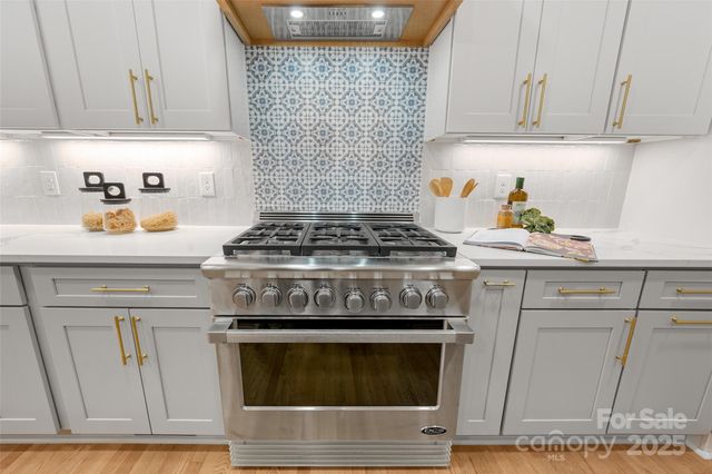 7829 Seton House Lane, Charlotte, NC 28277