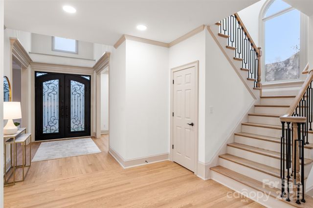 7829 Seton House Lane, Charlotte, NC 28277