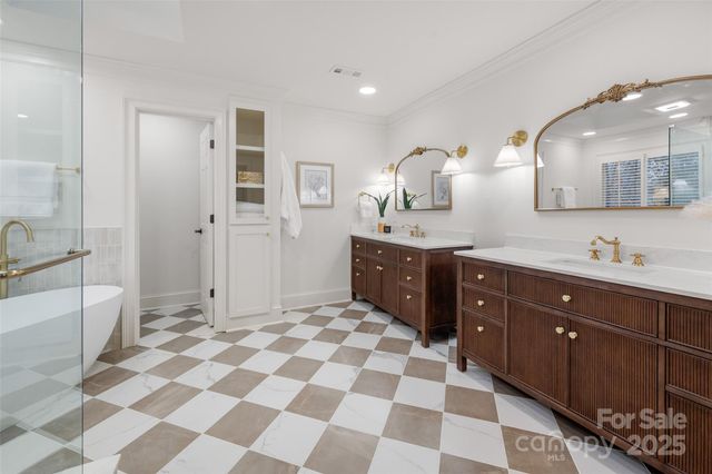 7829 Seton House Lane, Charlotte, NC 28277