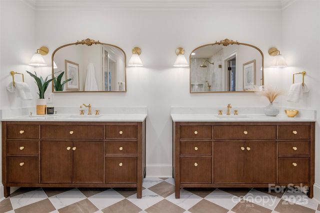 7829 Seton House Lane, Charlotte, NC 28277