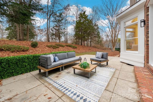 7829 Seton House Lane, Charlotte, NC 28277