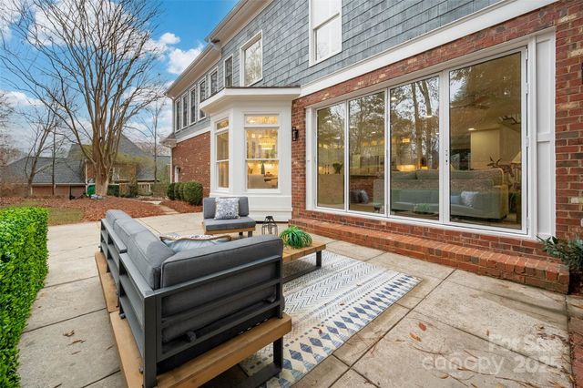 7829 Seton House Lane, Charlotte, NC 28277