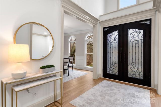 7829 Seton House Lane, Charlotte, NC 28277