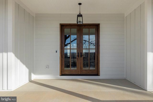 7039 SILK, Jeffersonton, VA 22724