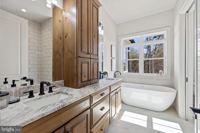 7039 SILK, Jeffersonton, VA 22724
