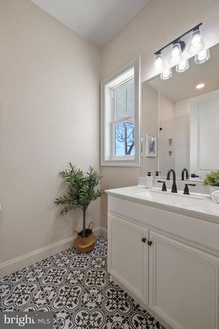 7039 SILK, Jeffersonton, VA 22724