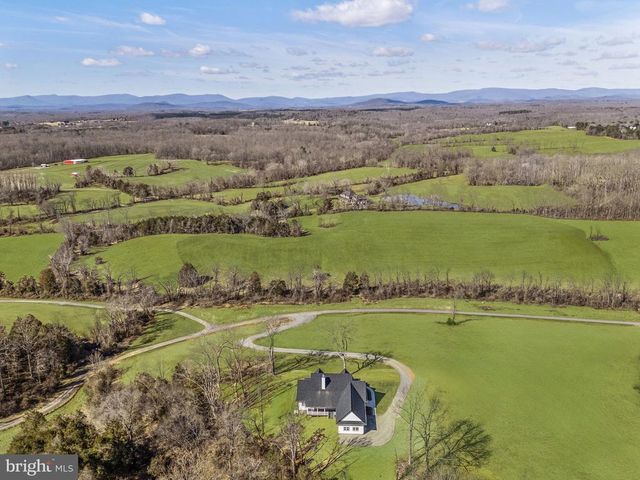 7039 SILK, Jeffersonton, VA 22724