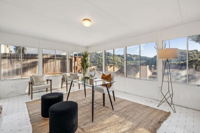 28071 28071 Dobbel Ave, Hayward, CA 94542