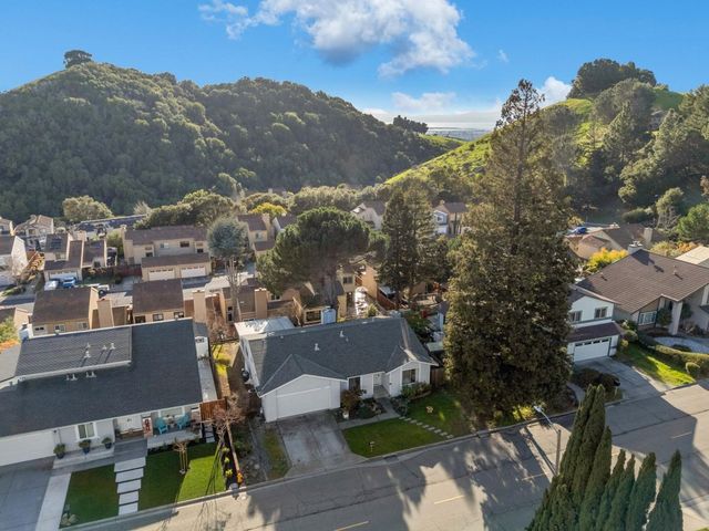 28071 28071 Dobbel Ave, Hayward, CA 94542