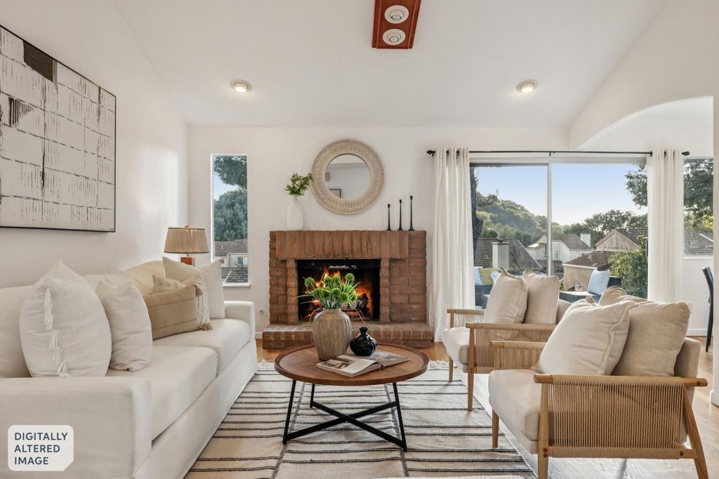 Image 20 of property listing at 28071 28071 Dobbel Ave, Hayward, CA 94542