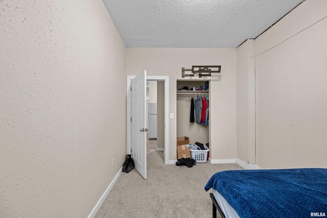 2734 BRIDGE Avenue, Davenport, IA 52803