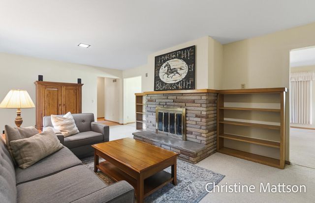 1913 Crestwood Lane, Muskegon, MI 49441