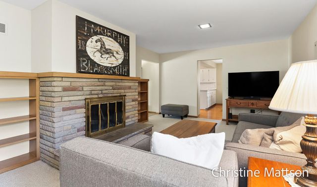 1913 Crestwood Lane, Muskegon, MI 49441