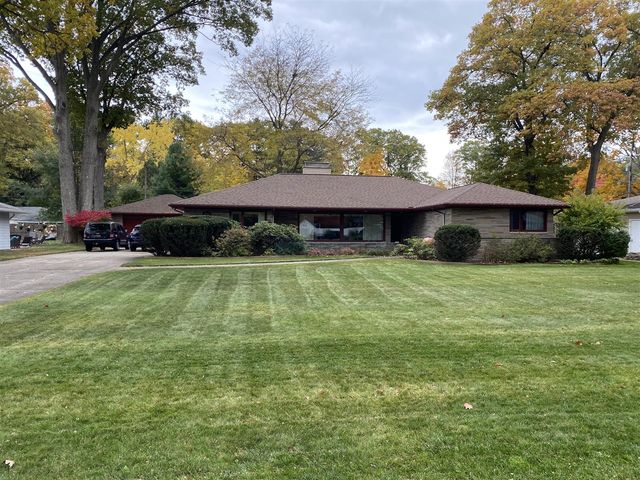 1913 Crestwood Lane, Muskegon, MI 49441
