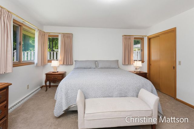 1913 Crestwood Lane, Muskegon, MI 49441