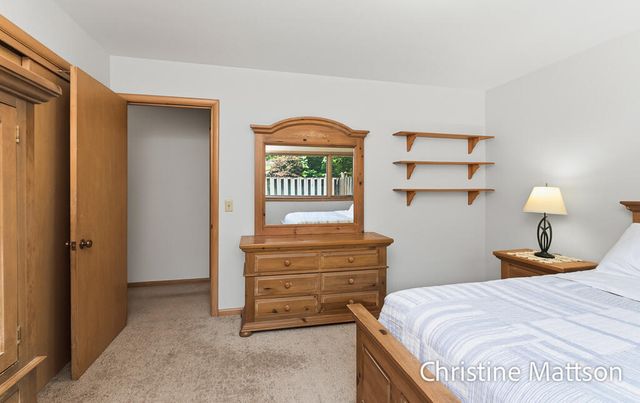 1913 Crestwood Lane, Muskegon, MI 49441
