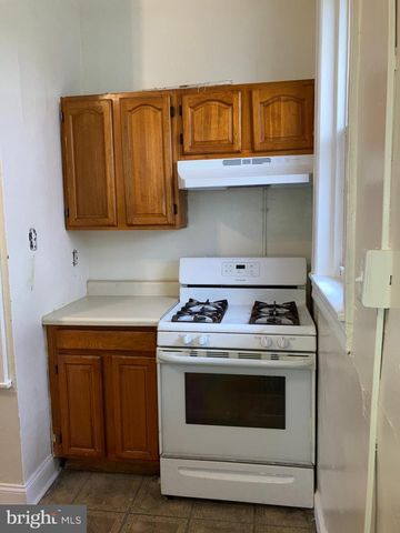 1512 W RUSCOMB ST, Philadelphia, PA 19141