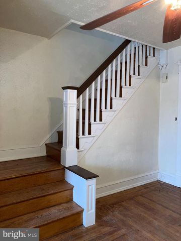 1512 W RUSCOMB ST, Philadelphia, PA 19141