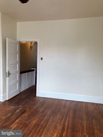 1512 W RUSCOMB ST, Philadelphia, PA 19141