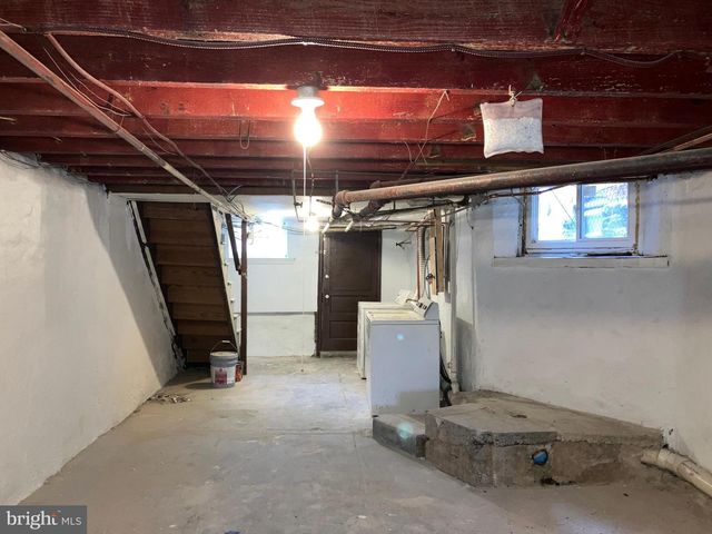 1512 W RUSCOMB ST, Philadelphia, PA 19141