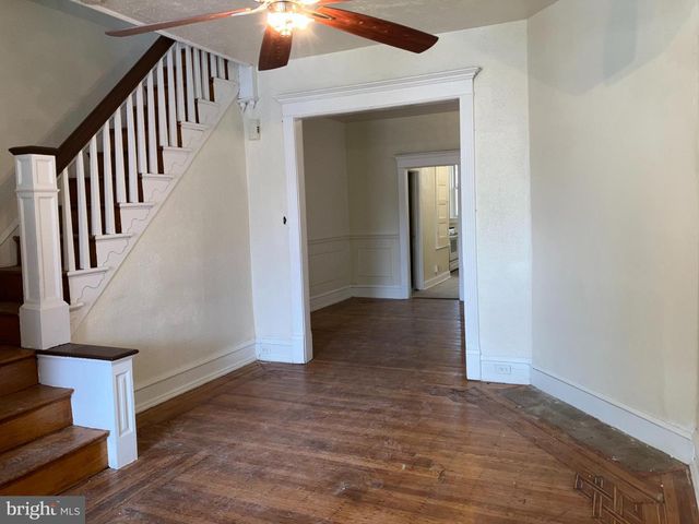 1512 W RUSCOMB ST, Philadelphia, PA 19141