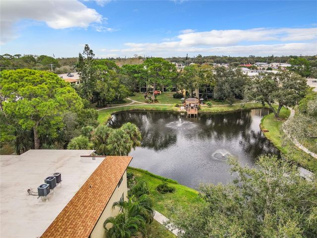 425 30TH AVENUE W C212, Bradenton, FL 34205