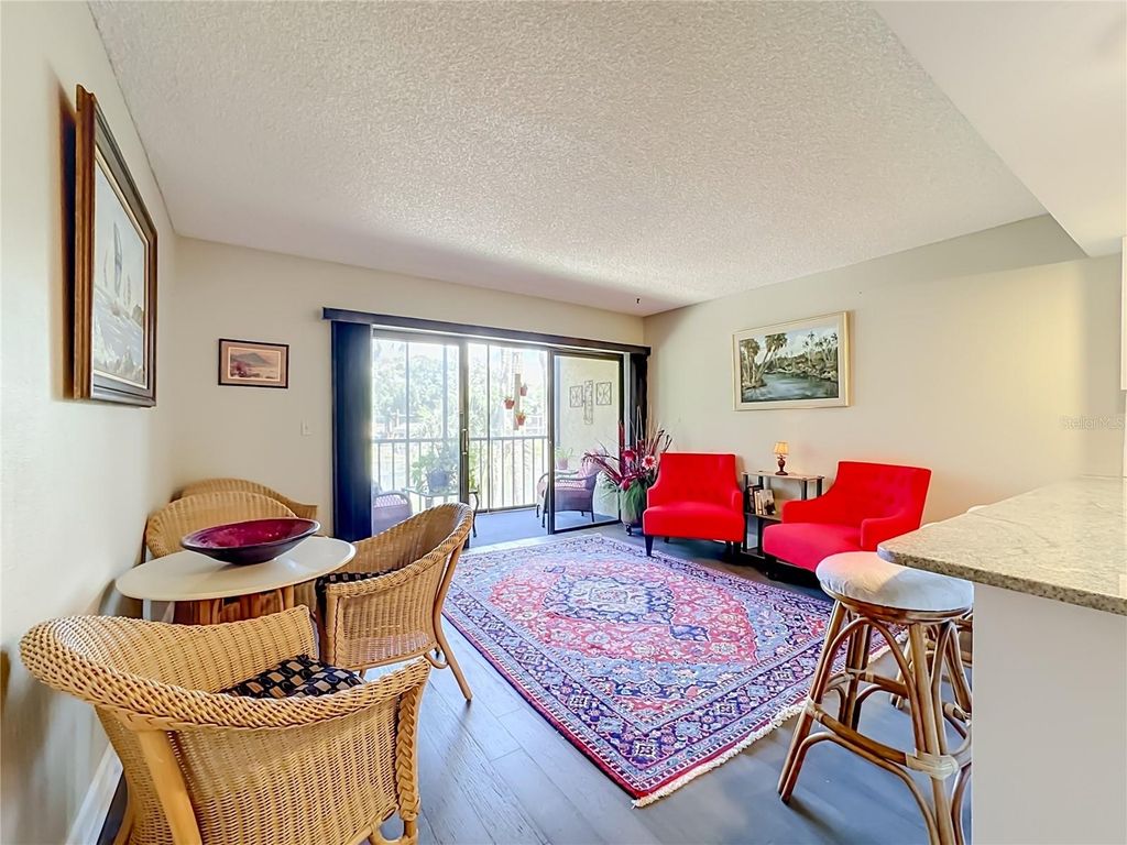 Image 13 of property listing at 425 30TH AVENUE W C212, Bradenton, FL 34205