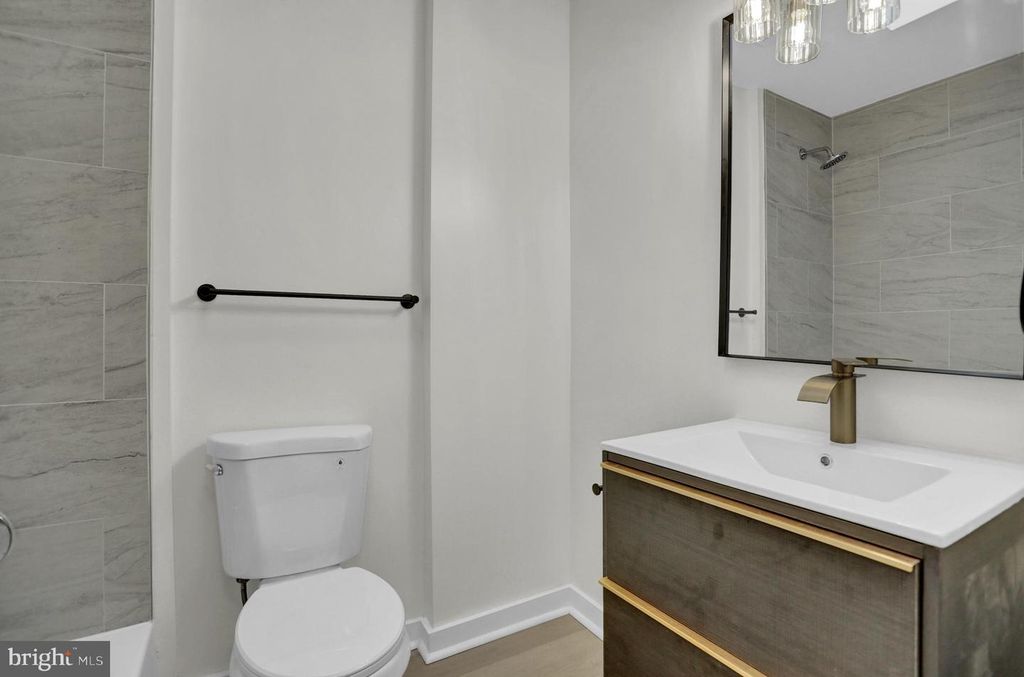 Image 24 of property listing at 3202 DUDLEY AVE, Baltimore, MD 21213