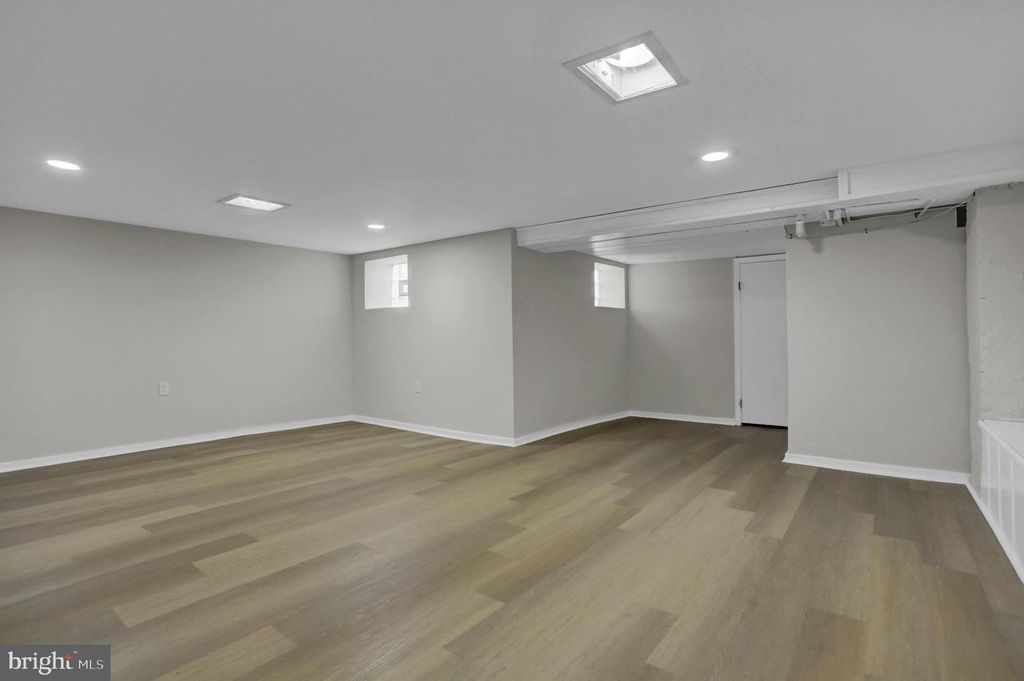 Image 27 of property listing at 3202 DUDLEY AVE, Baltimore, MD 21213