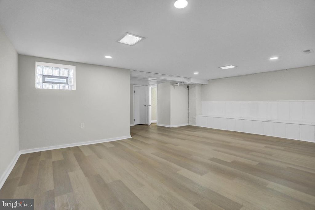 Image 28 of property listing at 3202 DUDLEY AVE, Baltimore, MD 21213