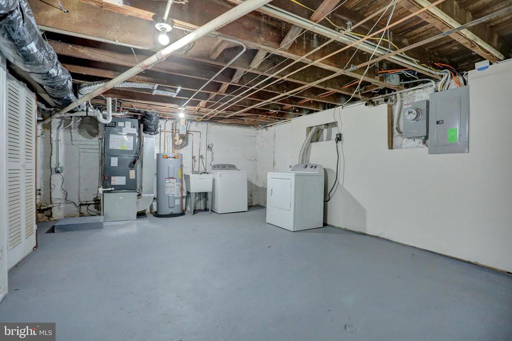 Image 31 of property listing at 3202 DUDLEY AVE, Baltimore, MD 21213