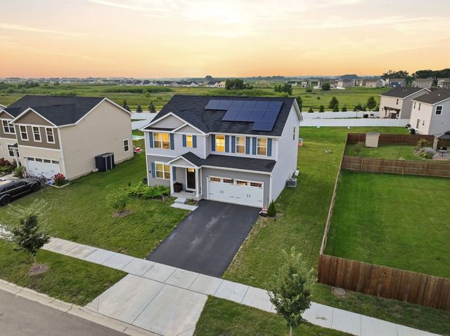 524 Wild Sienna, Hampshire, IL 60140
