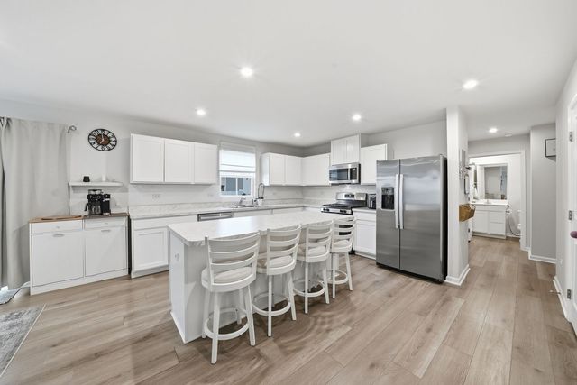 524 Wild Sienna, Hampshire, IL 60140