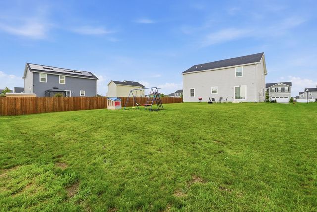 524 Wild Sienna, Hampshire, IL 60140