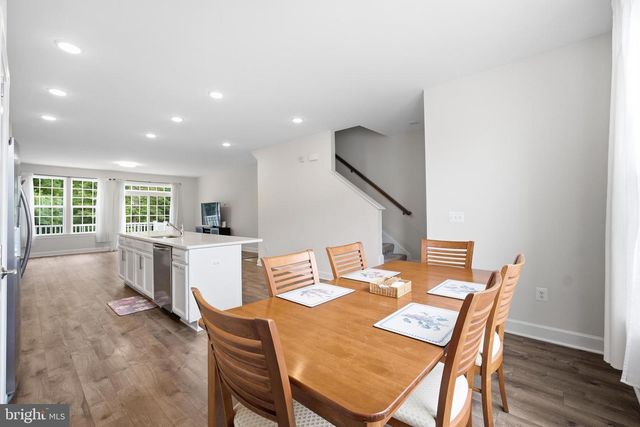 6073 CAMERONS FERRY DR, Haymarket, VA 20169
